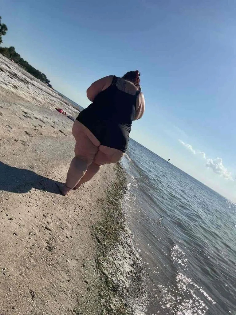 ya fav big booty ssbbw back!!!! - Photo 6 | Escort in Lakeshore