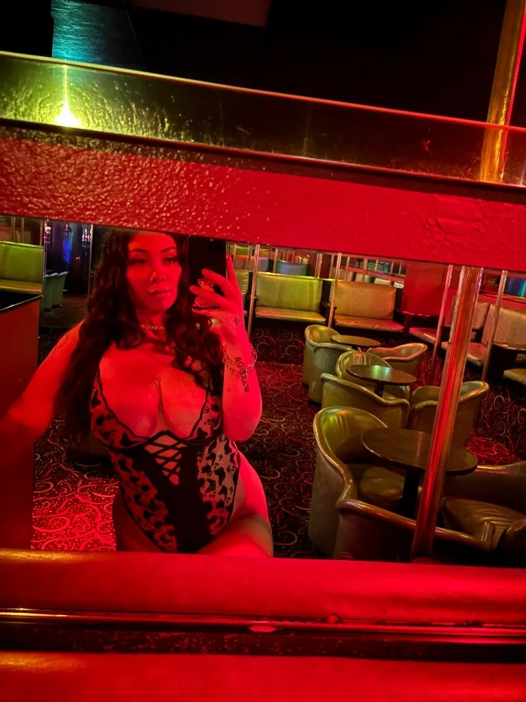 Everything taste better with butter on it ! - Photo 2 | Escort in Hollywood