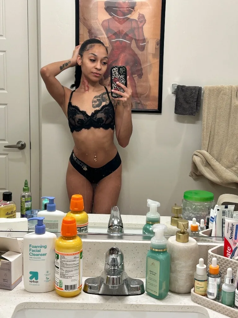 Fox Is Here To Please - Photo 2 | Escort in Phoenix