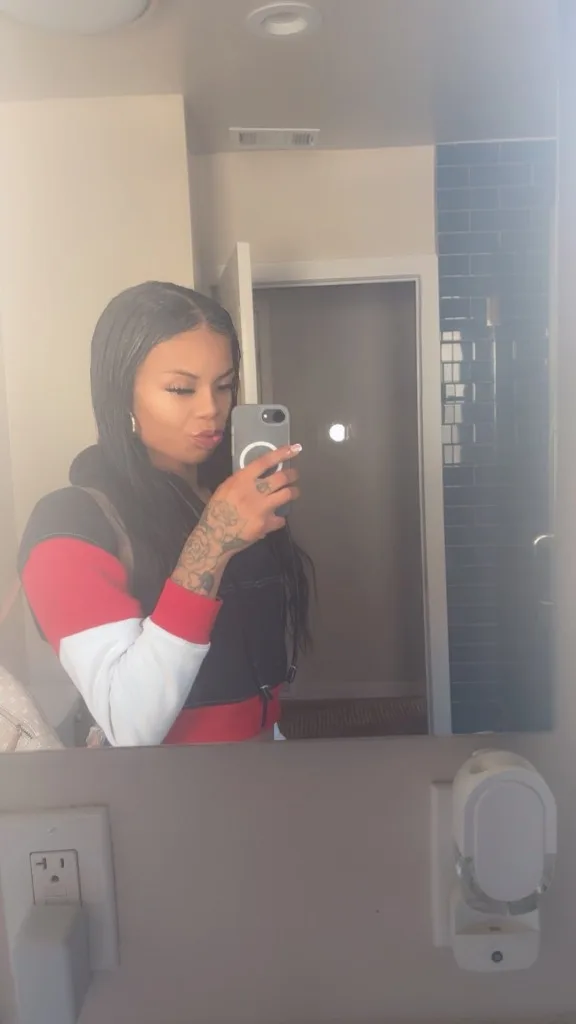 💦🍯 ❗FAT PUSSY💦 • PRETTY FACE😆 • AND A GOOD NUT😩 AVAILABLE💦