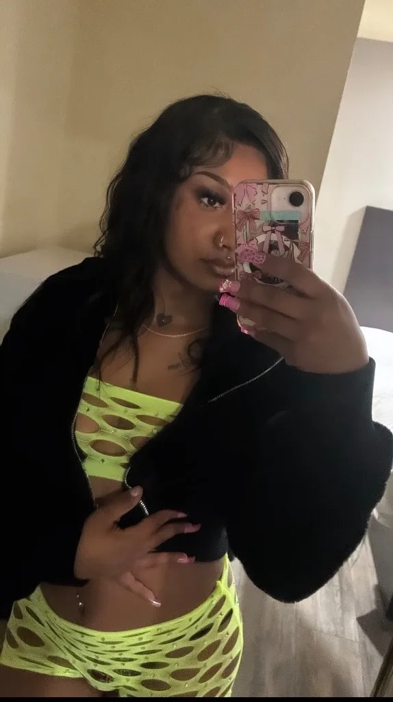 Dream slim petite wettess best fun around🩷🫶 - Photo 3 | Escort in Sacramento