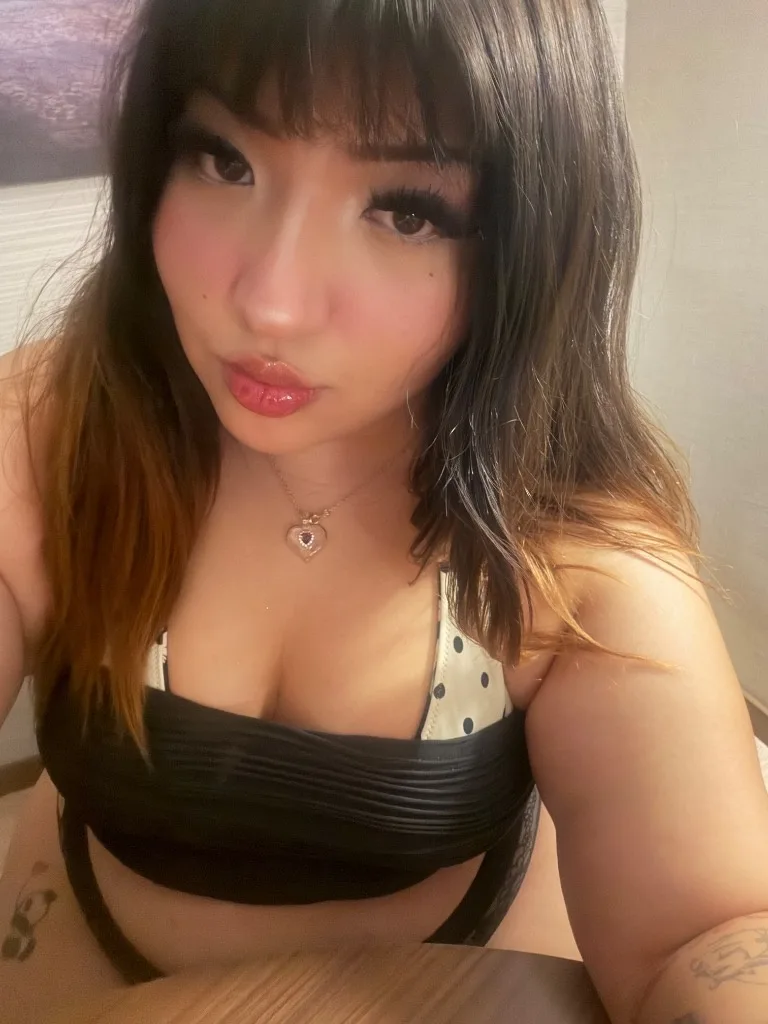 THICK bbw asain/latina🥰incall available - Photo 3 | Escort in North Scottsdale