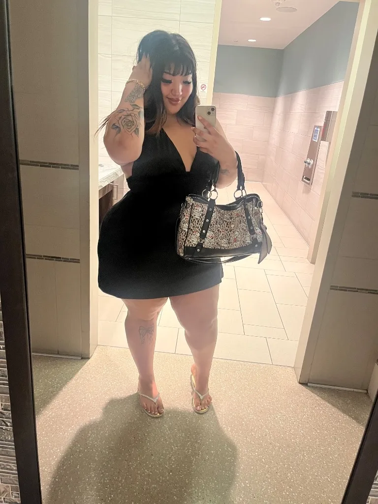 THICK bbw asain/latina🥰incall available - Photo 6 | Escort in North Scottsdale