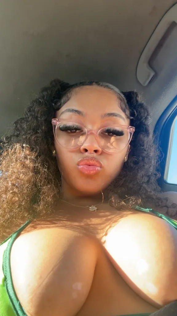 cum have fun with bigtitty afro latina available 24/7 - Photo 4 | Escort in Oc