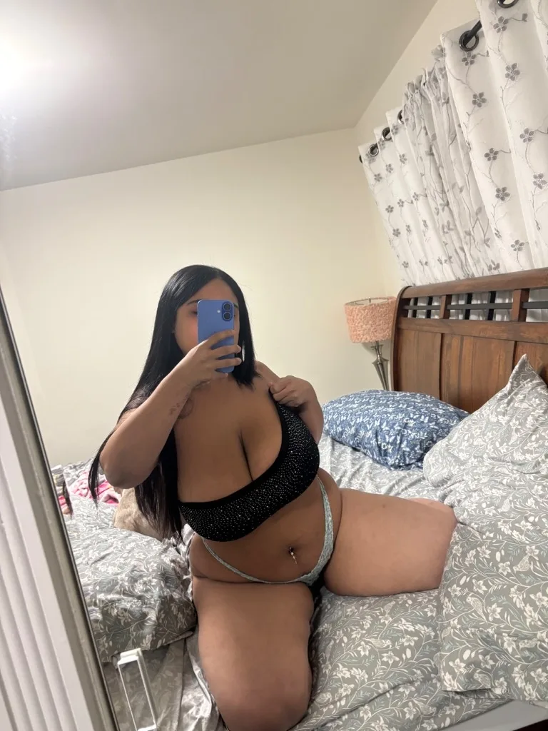 Sexy Cubana - Photo 5 | Escort in Phoenix