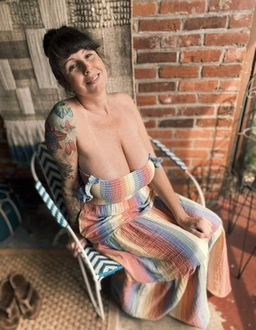 🤑42 Years Older Juicy Mom😋Good Treats,🎀💦Satisfied Guaranteed Service 💦 I'm Independent💦Are Easier To Bang