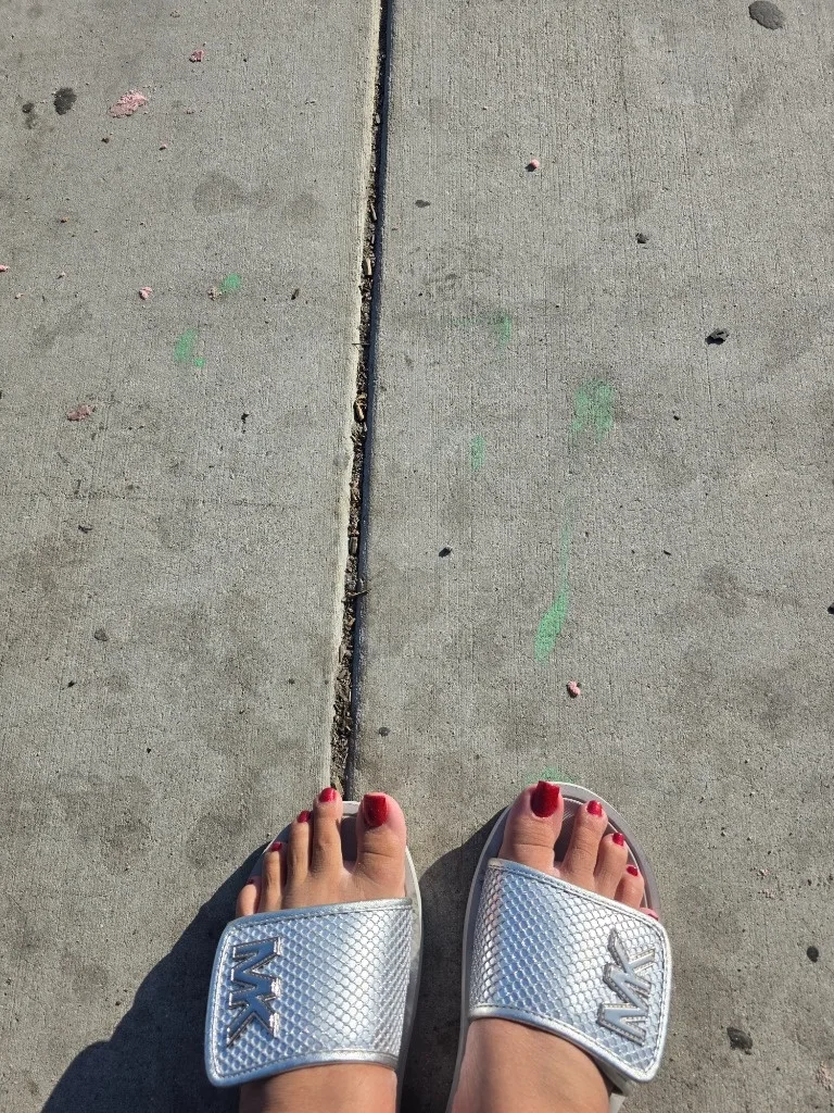 I sell feet and Breast Pictures. Available for meets, Video Chat, Sexting, etc. Serious Inquiries Only. Cum enjoy my 50H Natural Breast. - Photo 9 | Escort in Buena Park