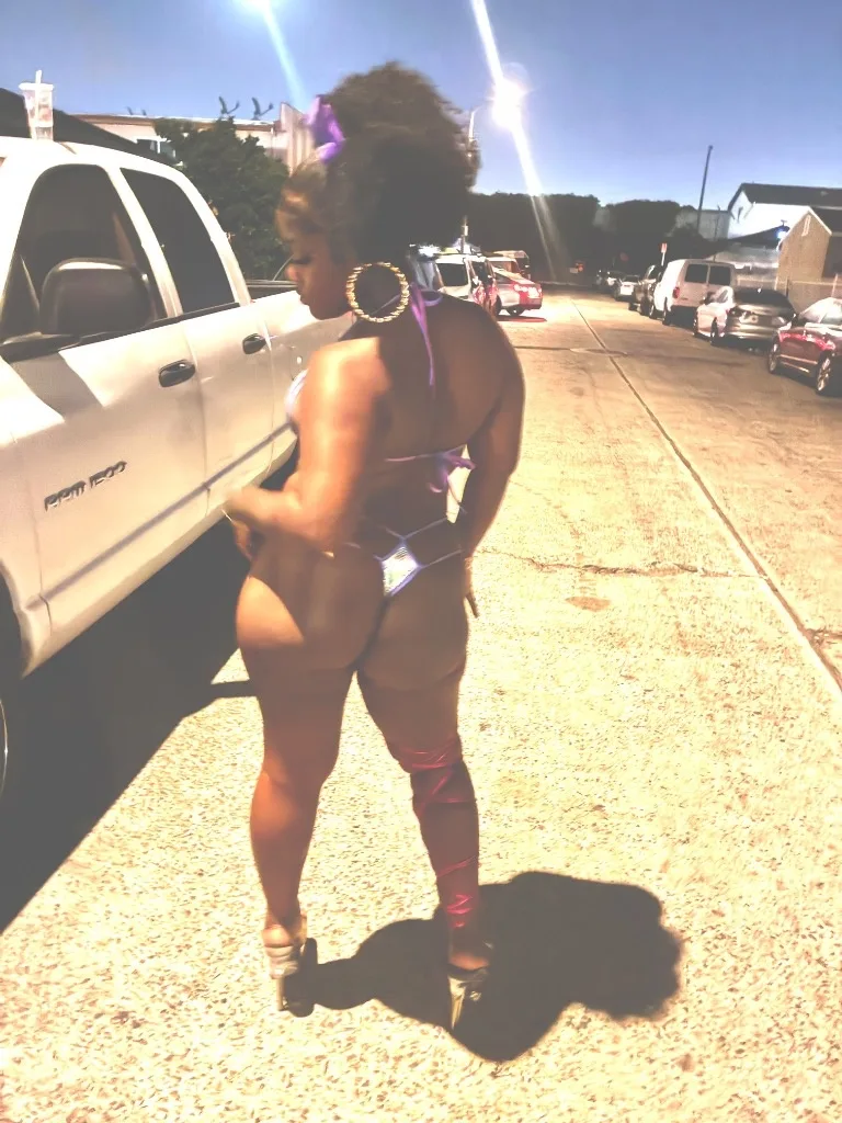 hot n horny ready to play cum play with me fellas🫦 - Photo 4 | Escort in DLTA Inglewood hawthorne marina del Rey LAX area