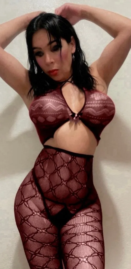 I'm Available Latina Nice big Tits 36"DD" - Photo 9 | Escort in Hillcrest area