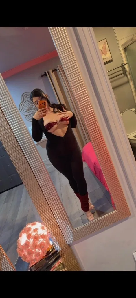 pretty squirter 2 girl outcall - Photo 7 | Escort in chula vista