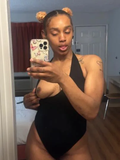 Brownskin Hottie - Photo 9 | Escort in South Sac
