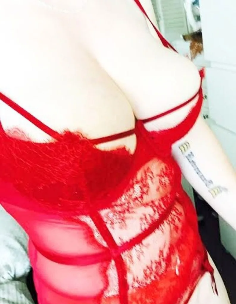 come play with kitty! - Photo 4 | Escort in Sunset