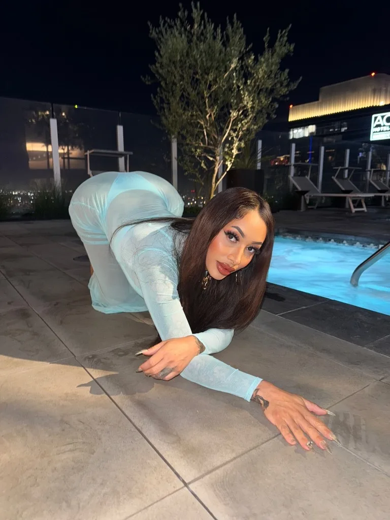 Sexy Hot Latina - Photo 4 | Escort in Los Angeles