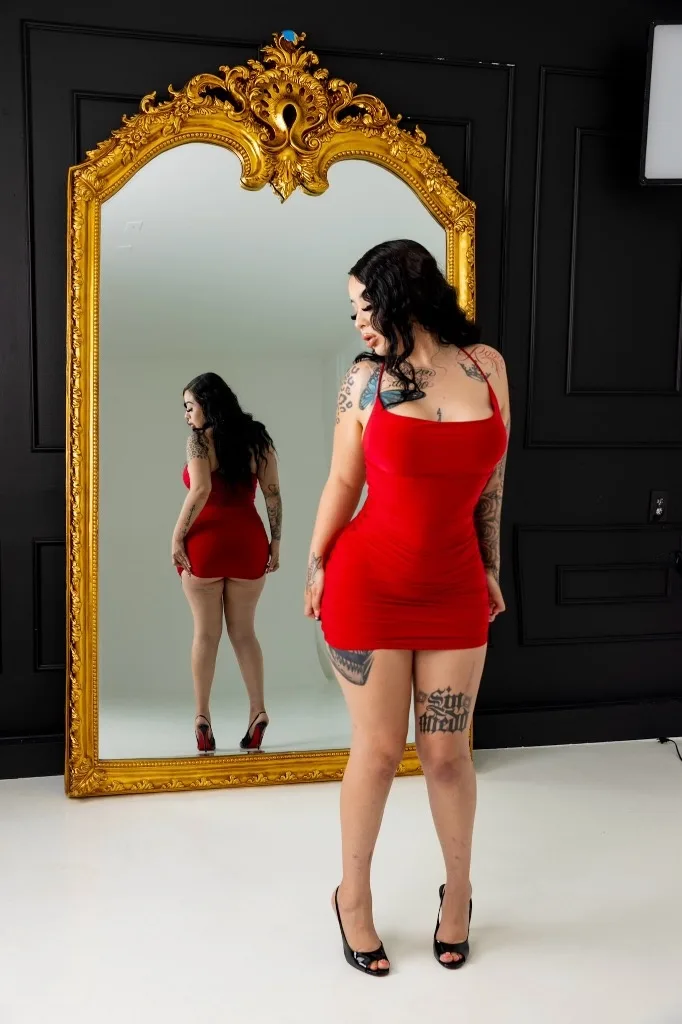 NEW SPICY MAMIIII TIGHT WET JUICY PUSSY COME PLAY IN THE BED WITH ME PAPI MAKE ME MOAN INCALL DEALS - Photo 11 | Escort in South Central