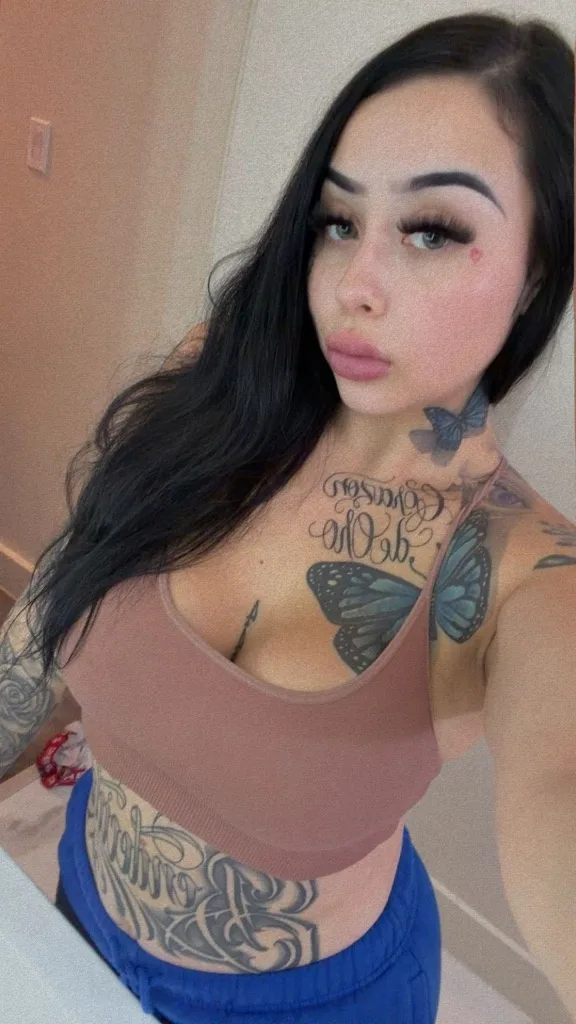 NEW SPICY MAMIIII TIGHT WET JUICY PUSSY COME PLAY IN THE BED WITH ME PAPI MAKE ME MOAN INCALL DEALS - Photo 12 | Escort in South Central