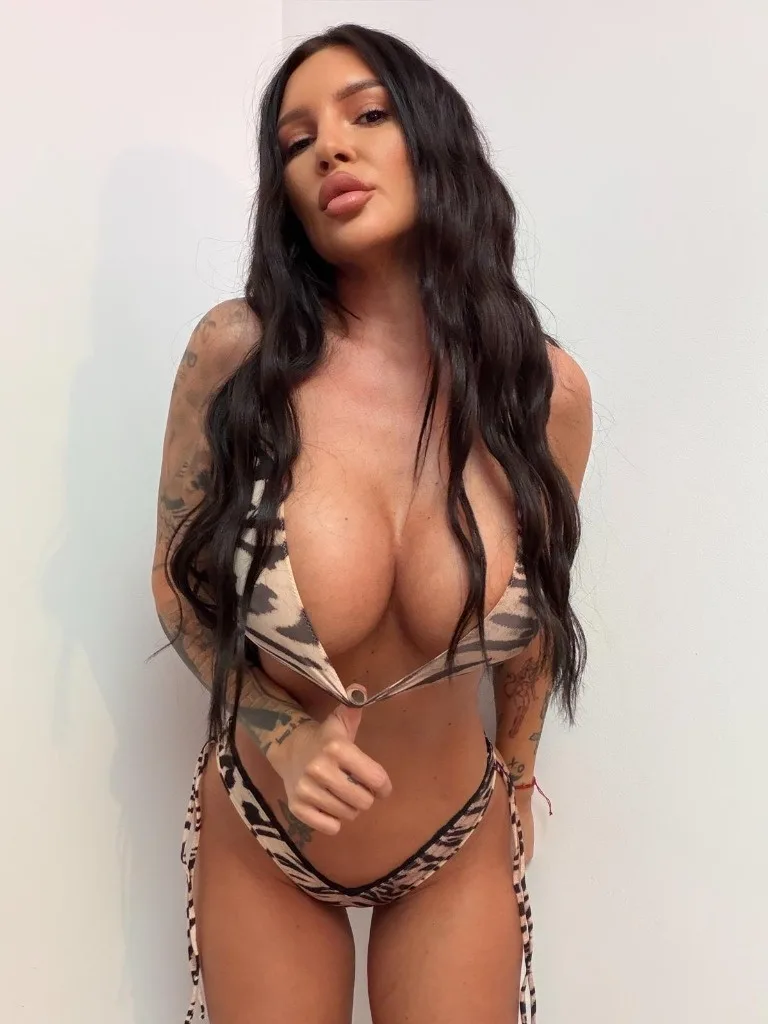 21YO ꨄ︎ 𝕆𝕦𝕥𝕔𝕒𝕝𝕝/𝕀𝕟𝕔𝕒𝕝𝕝 ℙ𝔼𝕋𝕀𝕋𝔼 ℍ𝕆𝕋 SLUT 𝔹𝔼𝕊𝕋 𝔹𝕁 - Photo 3 | Escort in Los Angeles