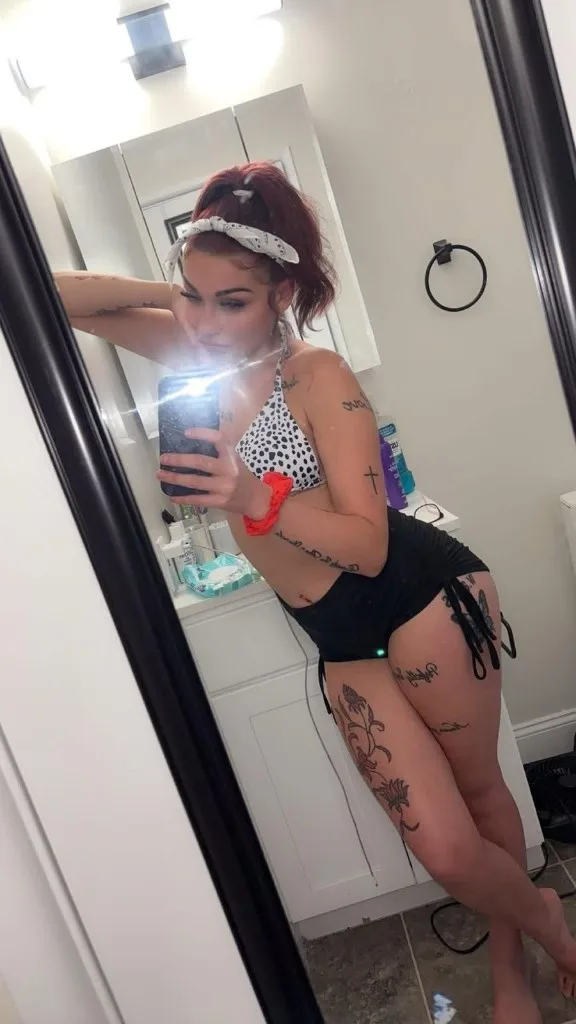 Hey honey i am available now for party and play come play with me - Photo 7 | Escort in Birmingham