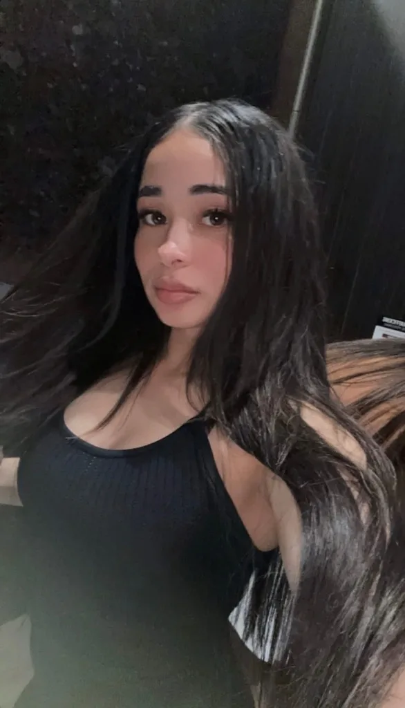 The High-End Petite Experience - Photo 2 | Escort in Orange County