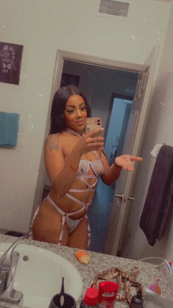 Slim/Thick Pretty Babe🤎 - Photo 5 | Escort in Mesa