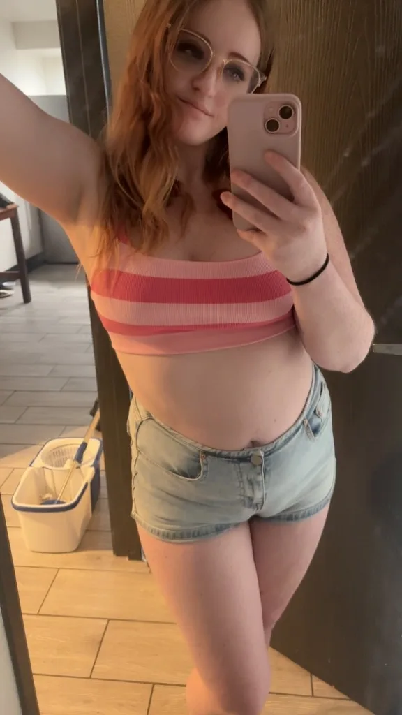 Make Me Moan Monday! - Photo 4 | Escort in Tempe
