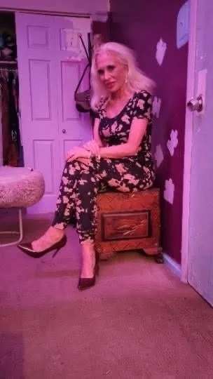 AsapReady For HookupI am 48-Years-Old Single MomProfessional GFE CompanionLooking for Great Chemistry In/Outcall Car fun 24/7 Available - Photo 3 | Escort in Bakersfield