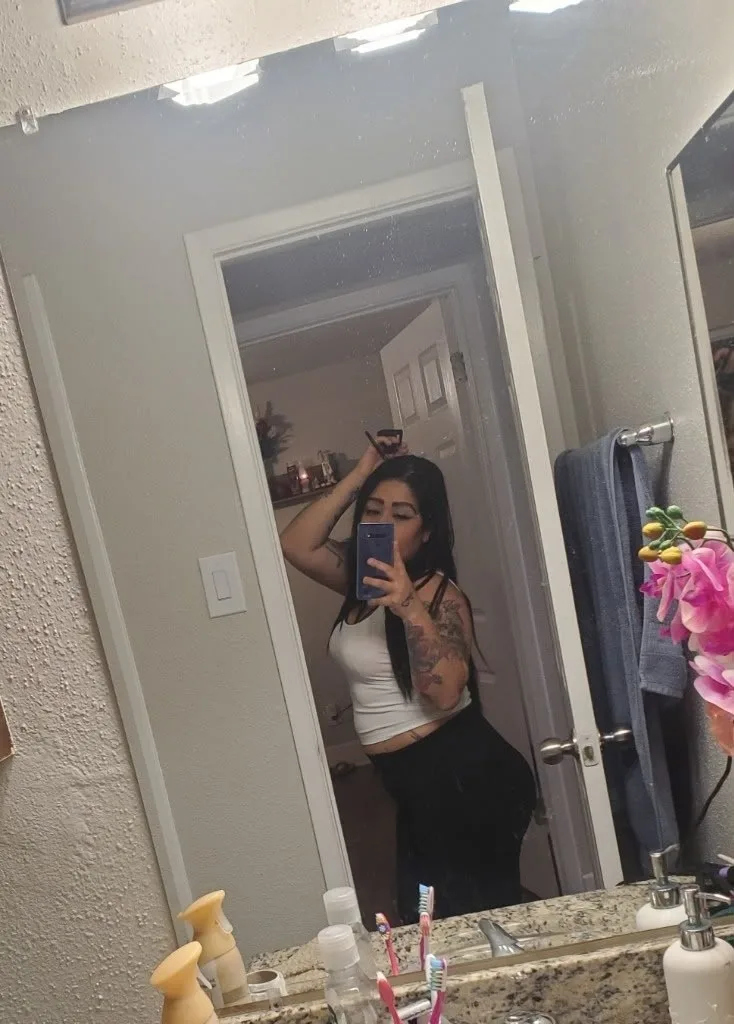 I'm a young, attractive girl who is ready for an in-call & Outcall hookup🚘Car fun 💋 24/7 availability 💋