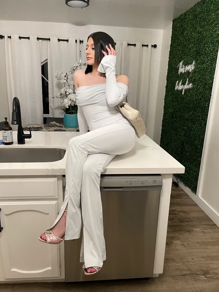 come play - Photo 2 | Escort in Okc