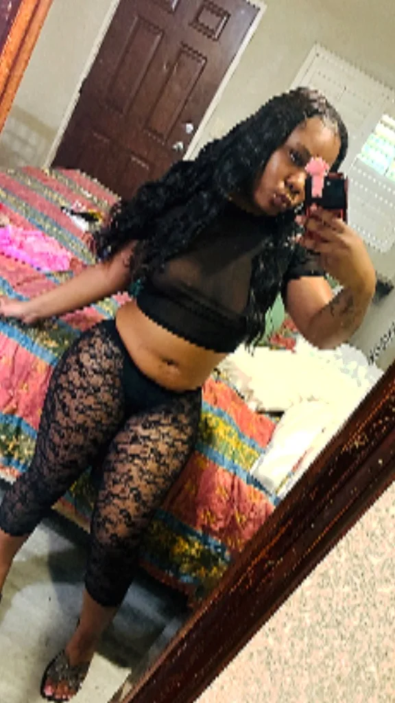 thick a$$ goddess⭐⭐⭐⭐⭐,OUTCALLS OR CARDATE ‼ - Photo 5 | Escort in San Fernando Valley