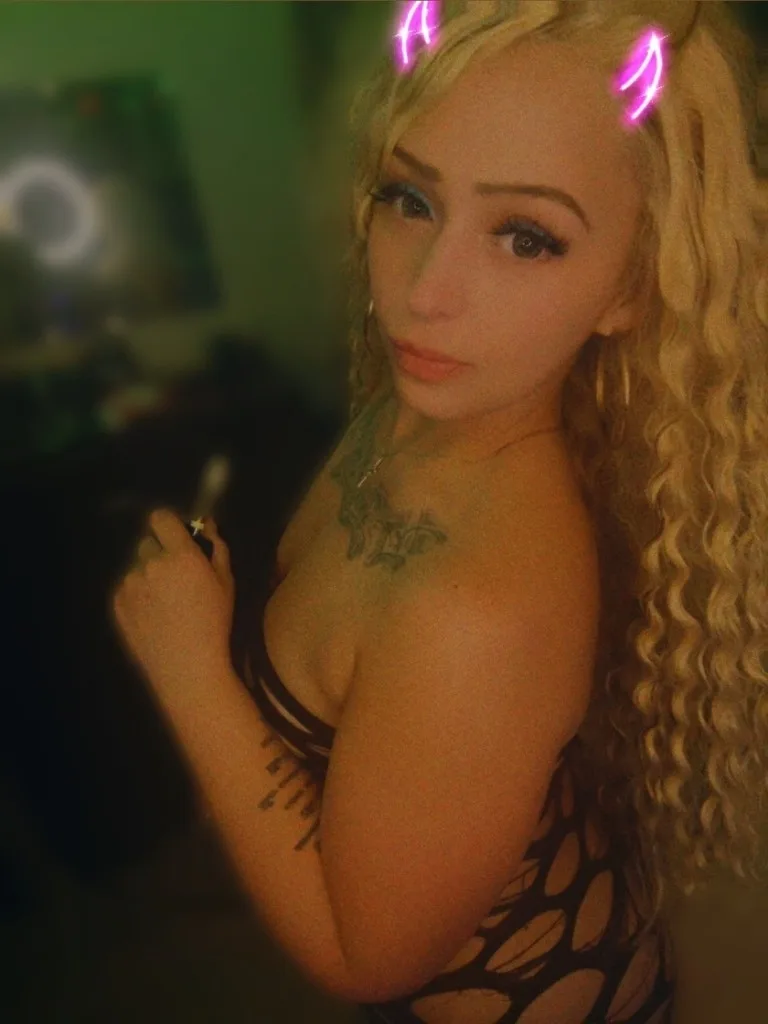 Avaliable For Incall ,Outcall or Carcall 24/7Let’s have some fun BabeI sell videos - Photo 5 | Escort in 340 N 3rd St