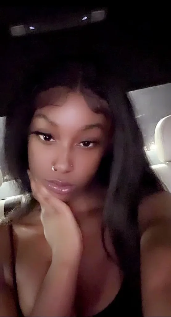 Too Pretty To Miss 💋🔥Too Pretty To Miss 💋🔥 whatsapp 213-4 58-4523