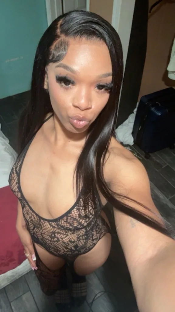 EXOTIC SLIM THICK EBONY OUTCALL ONLY EXOTIC - Photo 2 | Escort in Oakland & Near by city’s