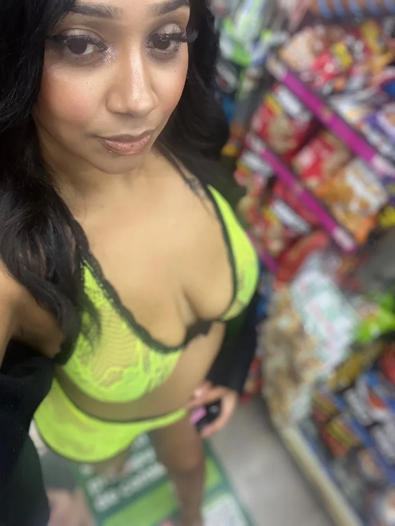 💕OUTCALLS💕favorite LATINA treat 👑soaking wet LATINA FREAK💦 FLEXIBLE sex Doll 💋 100% Real 👅