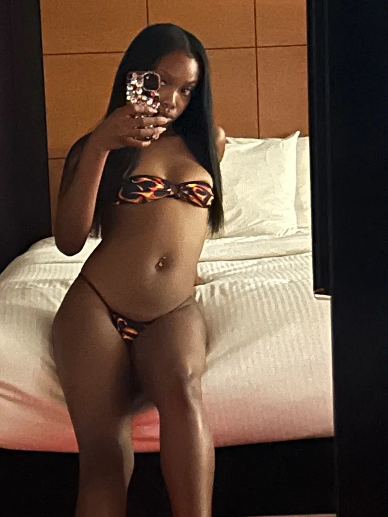 🍭New In Town 😻OUTCALL SPECIALS* Petite Blasian Goddess 💕💦CUM SEE ME WHILE IM HERE💦 GREEK SPECIAL🍑