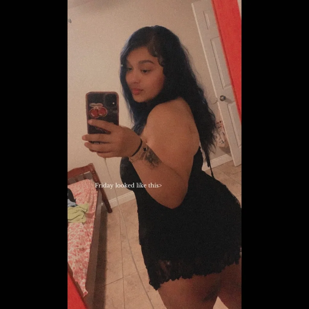 DEEP THROAT LATINA 🫦READY TO DRAIN YOUR CUM IN EVERY WAY FUN SIZED SNACK - Photo 4 | Escort in Surrounding areas