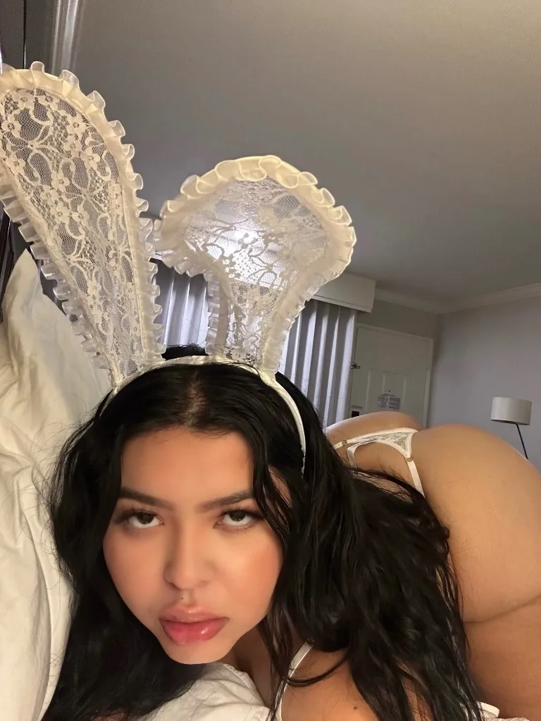 Latina Big Booty - Photo 3 | Escort in Reseda
