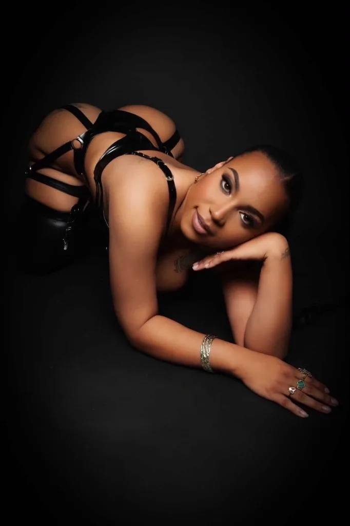 𝓐𝓥𝓐𝓘𝓛𝓐𝓑𝓛𝓔 𝐍𝐎𝐖 𝐈𝐍 & 𝐎𝐔𝐓𝐒 - Photo 4 | Escort in San Diego