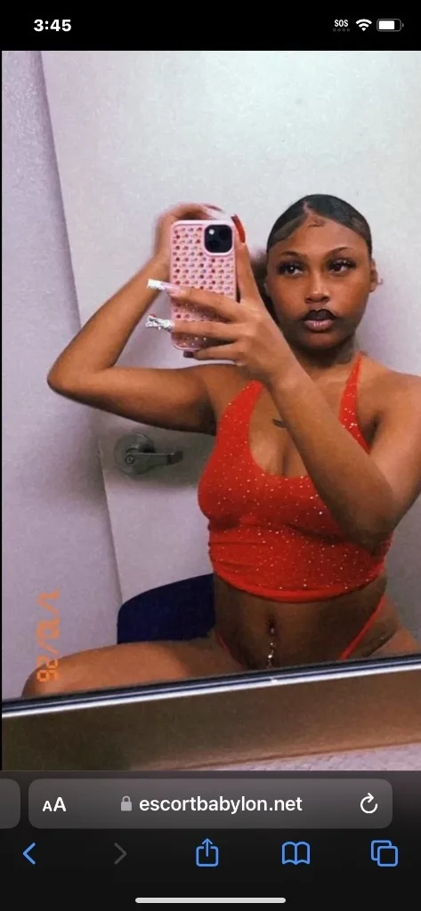 sexy , fun & discreet - Photo 3 | Escort in Phoenix