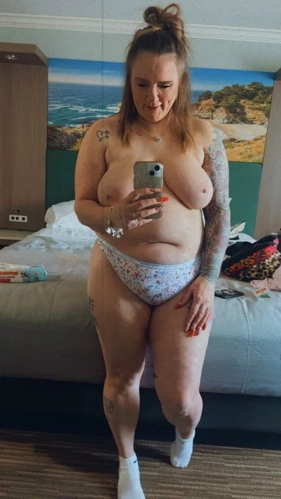 I'm 45 Years Sexy Hot MOMReady For VIP Service - Photo 7 | Escort in ✅what's app number:341 223 6 8 16✅