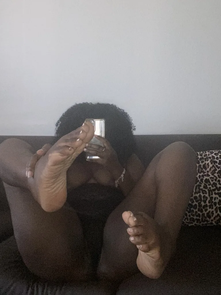 OUTCALL & Carplay ️Horny and Available️ - Photo 2 | Escort in Stockton