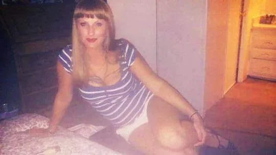 My HusbandS GonE FoR the WeekenD WhO WantS 2 be BaD WitH me