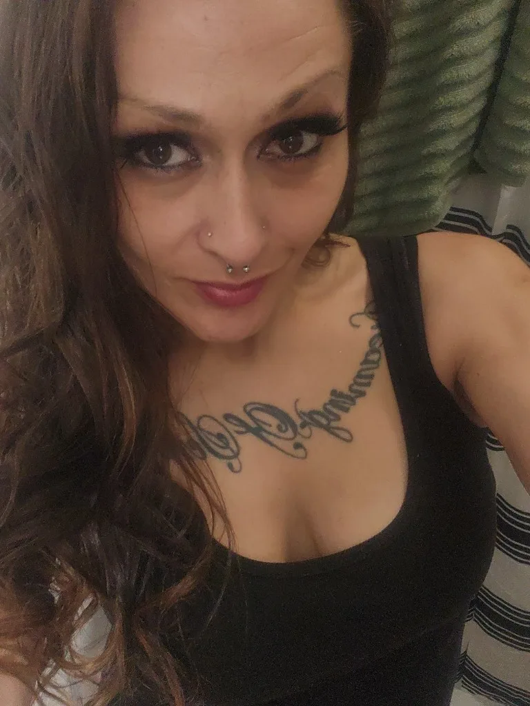 Available LateNite;Offering UhhhMazing 15min QV vists...yes my GF can cum( if You like) - Photo 3 | Escort in Phx