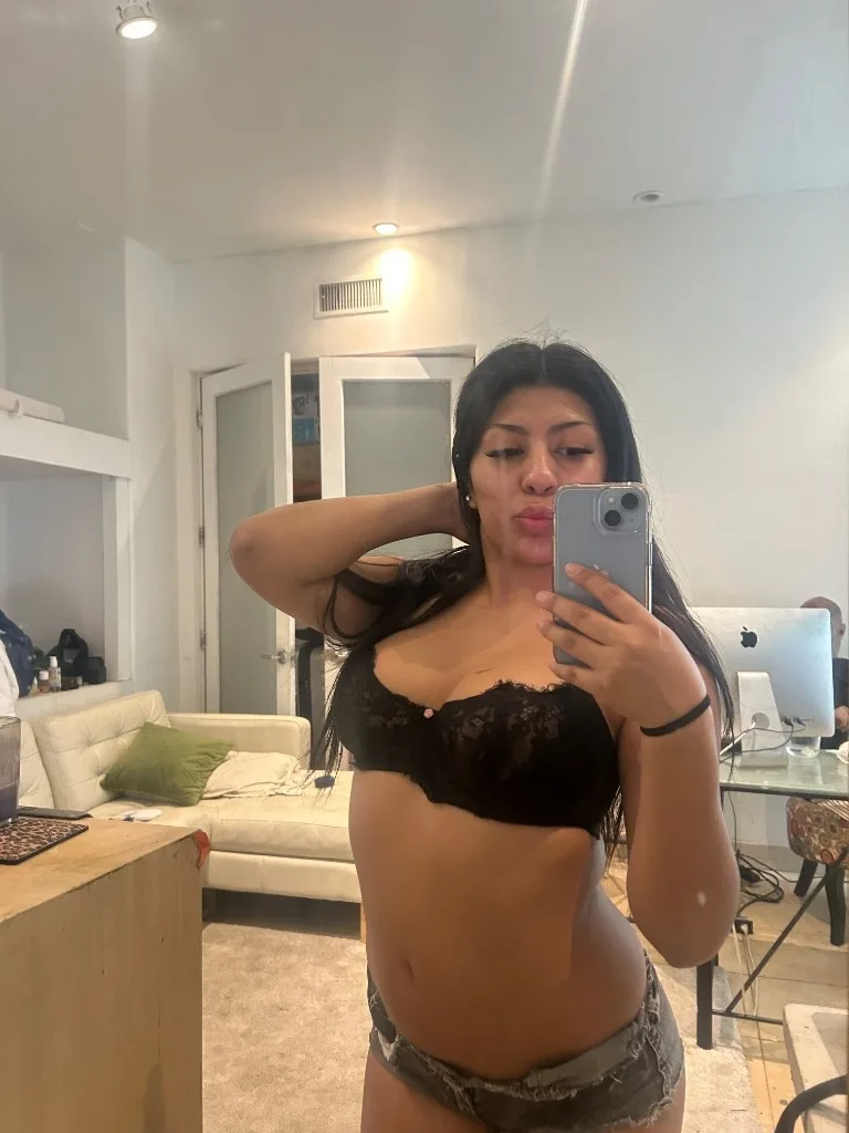 UPSCALE COMPANION PERSIAN LATINA NEW IN TOWN - Photo 5 | Escort in Washington DC