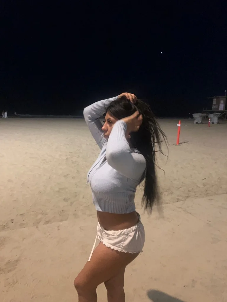 UPSCALE COMPANION PERSIAN LATINA NEW IN TOWN - Photo 8 | Escort in Washington DC