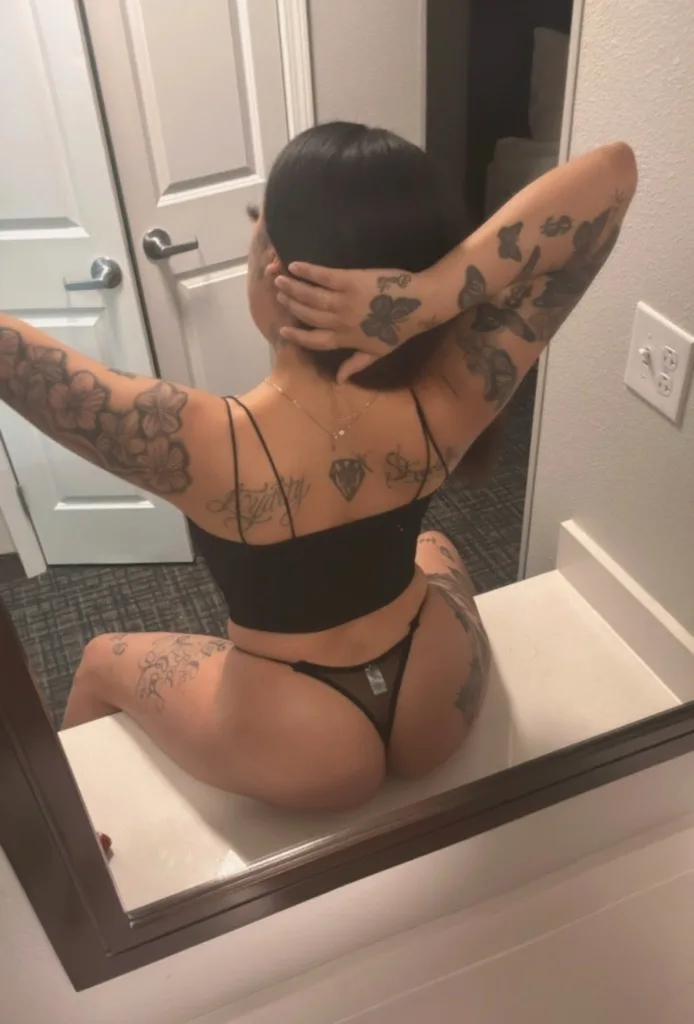 Without condoms and i am independent girlWith a clean horny tight pussyAll service includedSo text me first for meet Incall /Outcall/ Car fun/Your hosue 24/7 - Photo 4 | Escort in I CAN HOST AND TRAVELS