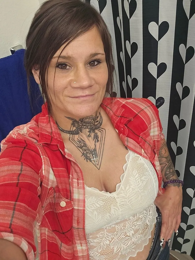 Czech Cowgirl! OUTCALL ONLY - Photo 3 | Escort in Cactus
