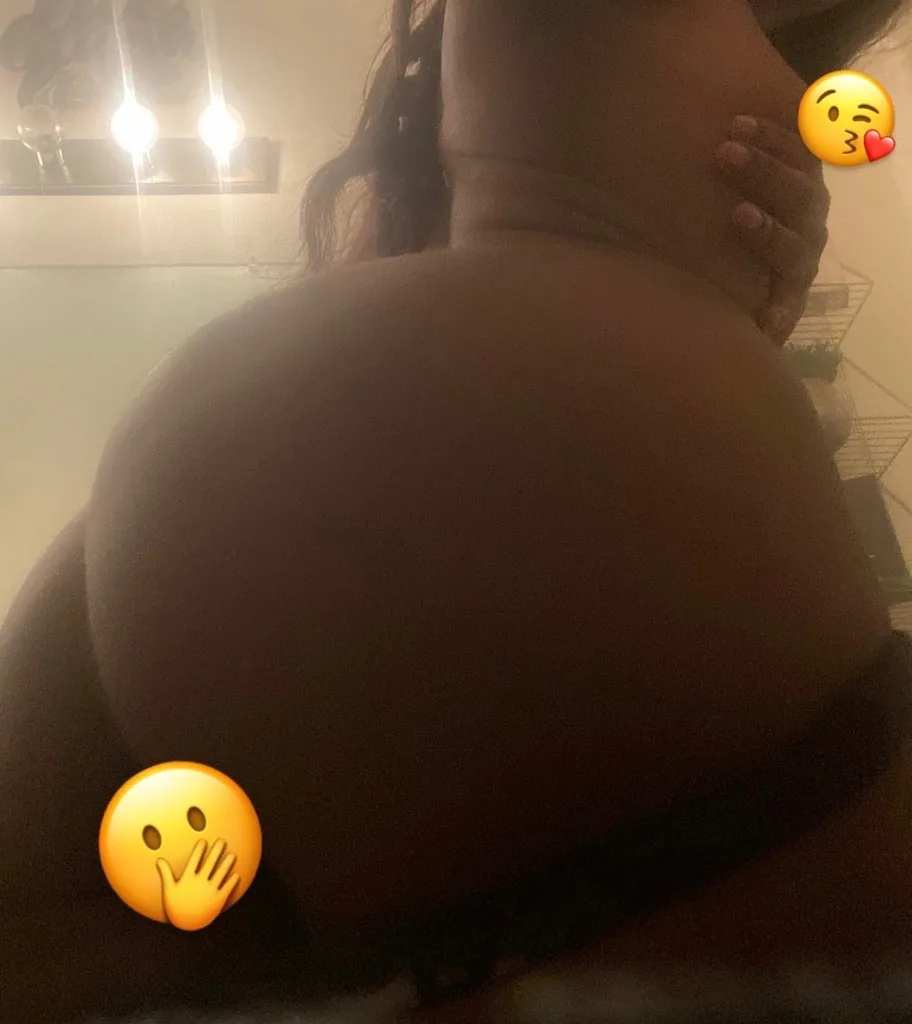 sexy slim BOMBSHELL - Photo 4 | Escort in Sacramento