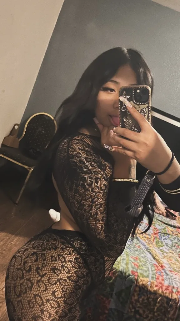 Young Hot Latina Mami, hablo espanol - Photo 1 | Escort in Gardena