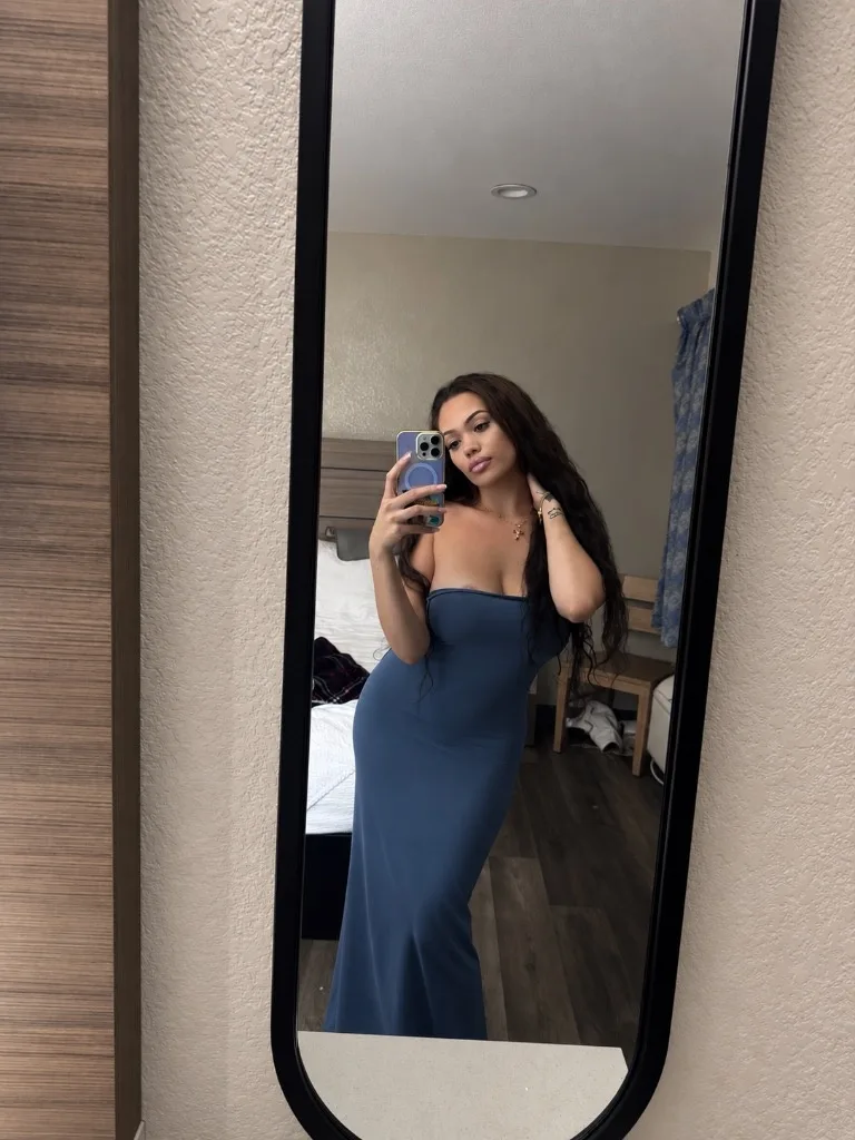 Soft Latina Treat🩶