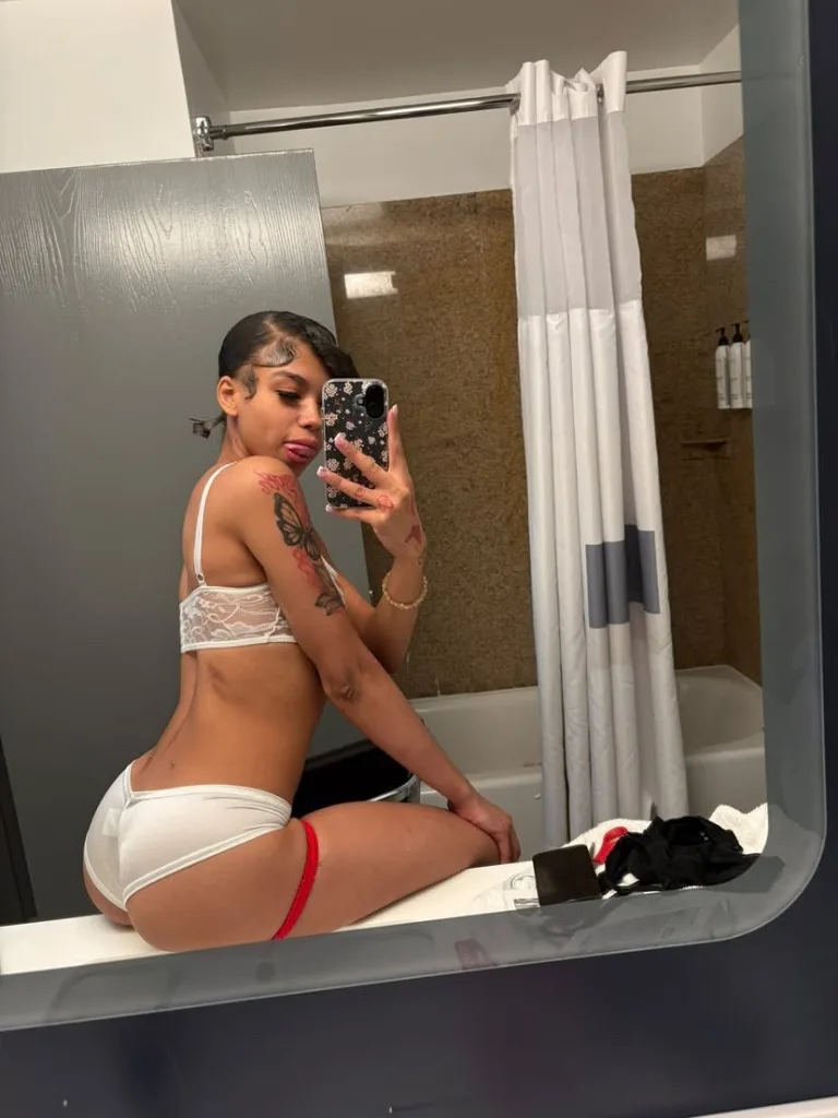 come see me - Photo 3 | Escort in Phoenix