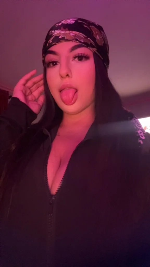 Sloppytoppy by Throatgoat Incall/Out - Photo 2 | Escort in Buena Park
